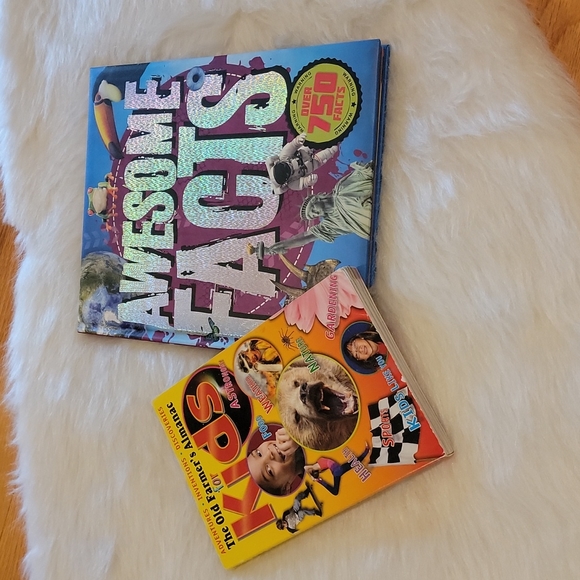 **3 for $20 items**Children's books - Picture 1 of 4